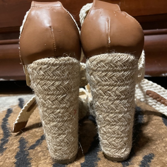 Steve Madden wedge shoe - Picture 3 of 3